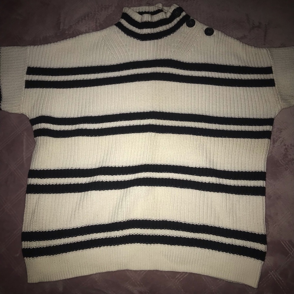 Striped Gap sweater NWT